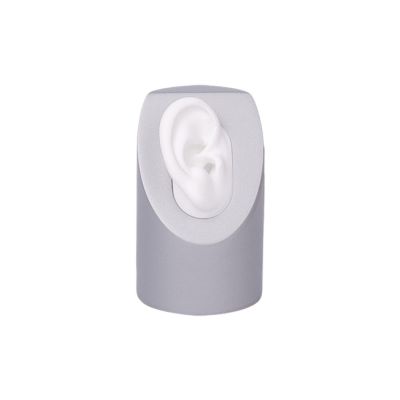 egger medium aluminum-silver column with white right ear.